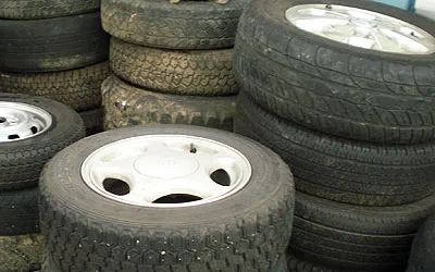 アルミ タイヤ大の写真