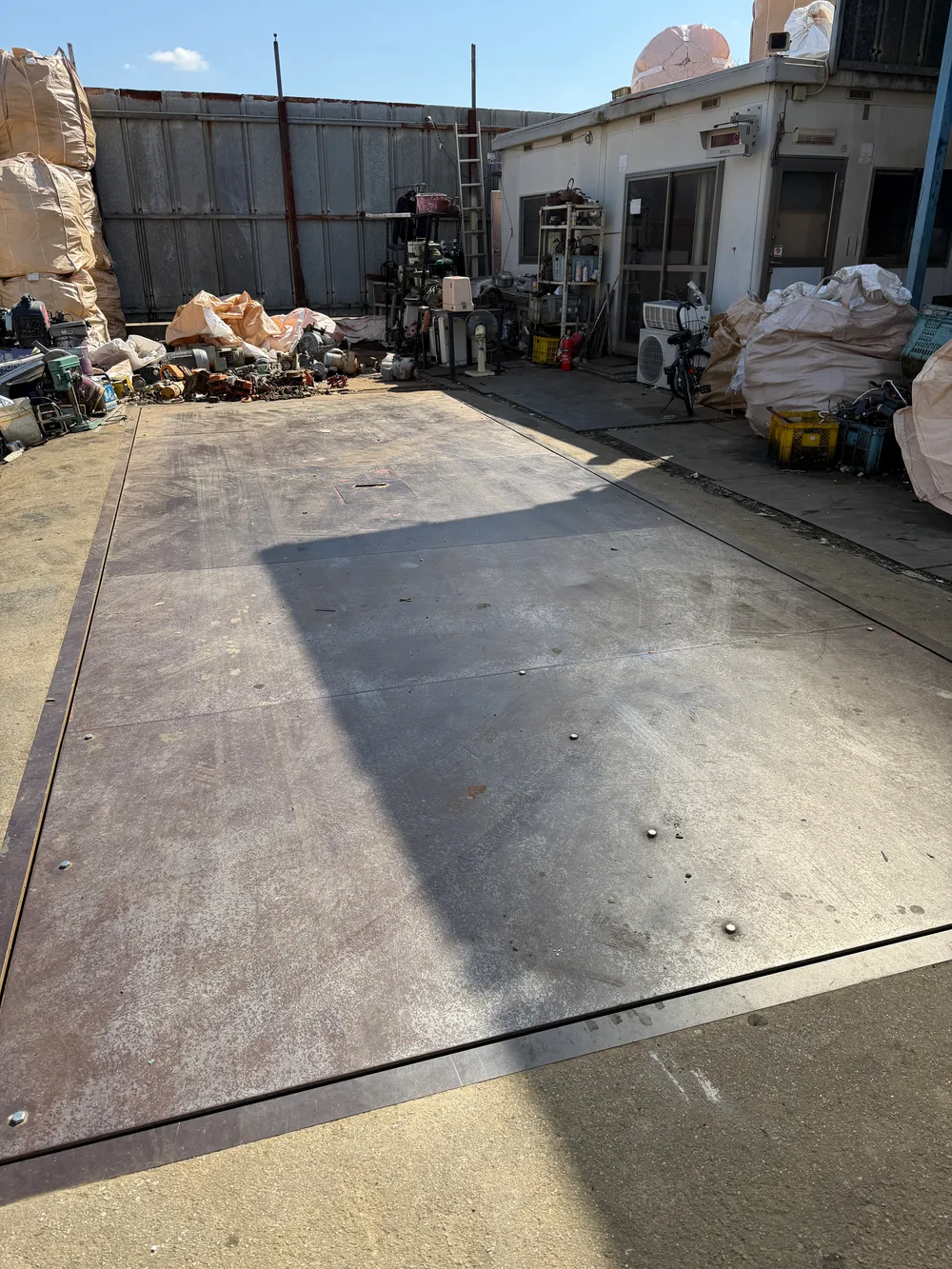 トラックスケールで計量